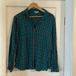 Womens plaid shirt